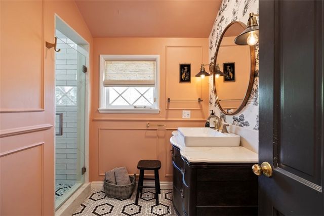 5132 Quakertown Avenue, Woodland Hills, CA 91364