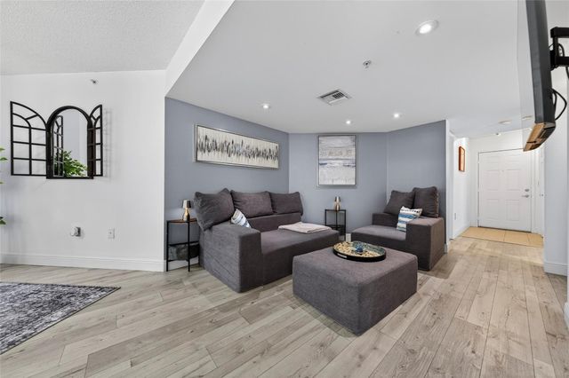 520 SE 5th Avenue 2404, Fort Lauderdale, FL 33301