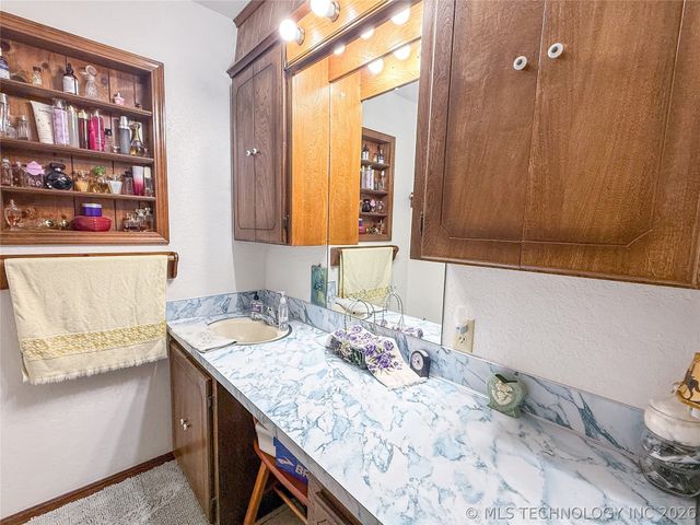 4091 W 173rd Street North, Skiatook, OK 74070