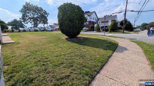 11 Martha Avenue, Clifton, NJ 07011
