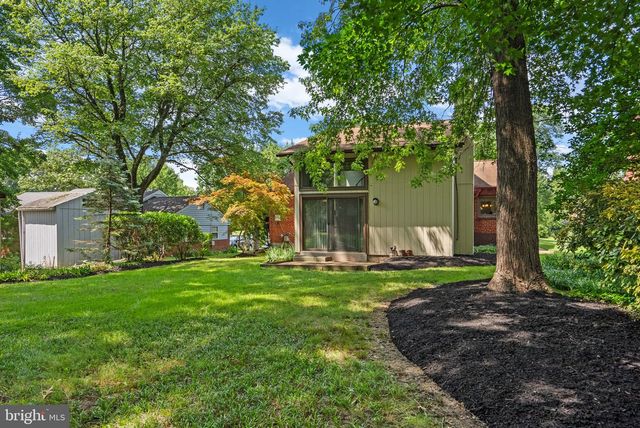6903 40TH AVE, University Park, MD 20782