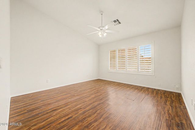 6893 S LAKE FOREST Court, Chandler, AZ 85249