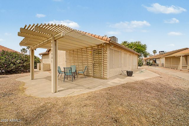 6893 S LAKE FOREST Court, Chandler, AZ 85249