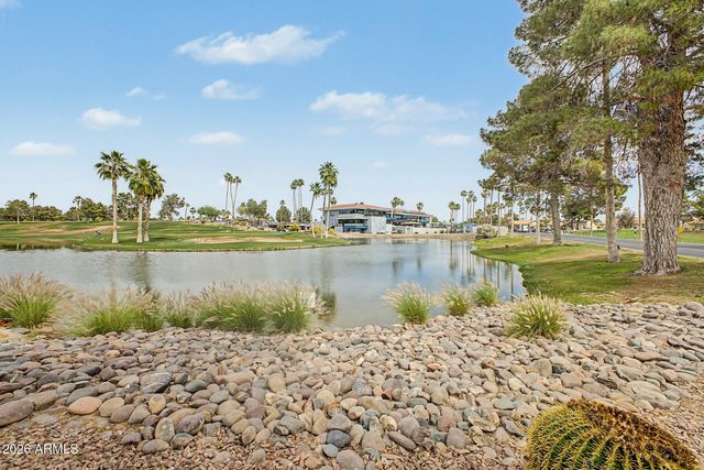 6893 S LAKE FOREST Court, Chandler, AZ 85249