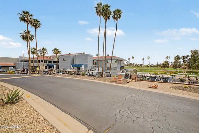 6893 S LAKE FOREST Court, Chandler, AZ 85249