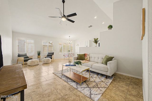 6893 S LAKE FOREST Court, Chandler, AZ 85249