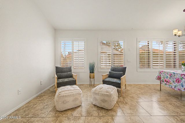 6893 S LAKE FOREST Court, Chandler, AZ 85249