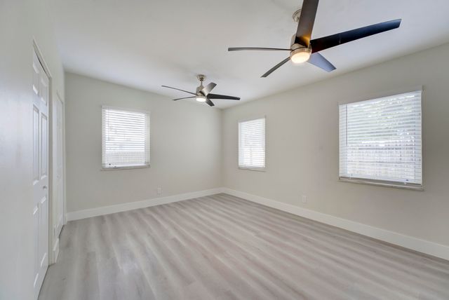 840 Bradley Street, West Palm Beach, FL 33405