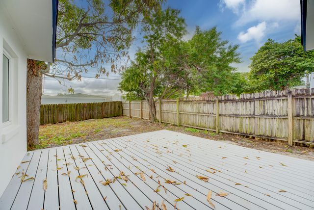 840 Bradley Street, West Palm Beach, FL 33405