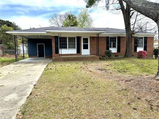 5622 Carson Drive, Fayetteville, NC 28303