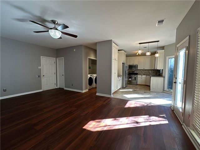 1251 Green Oak Circle, Lawrenceville, GA 30043