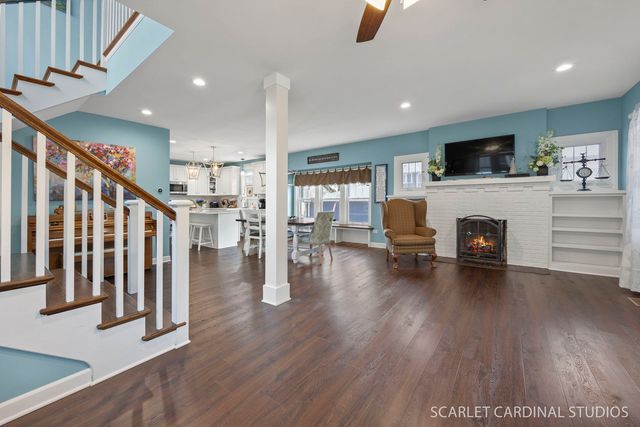 314 E Jefferson Avenue, Wheaton, IL 60187