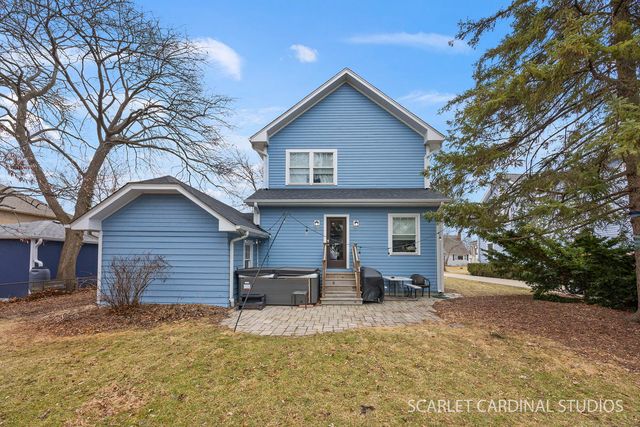 314 E Jefferson Avenue, Wheaton, IL 60187