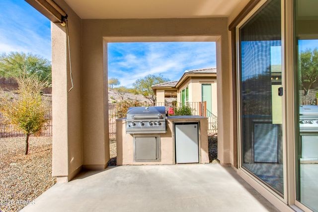 3289 MAVERICK Drive, Wickenburg, AZ 85390