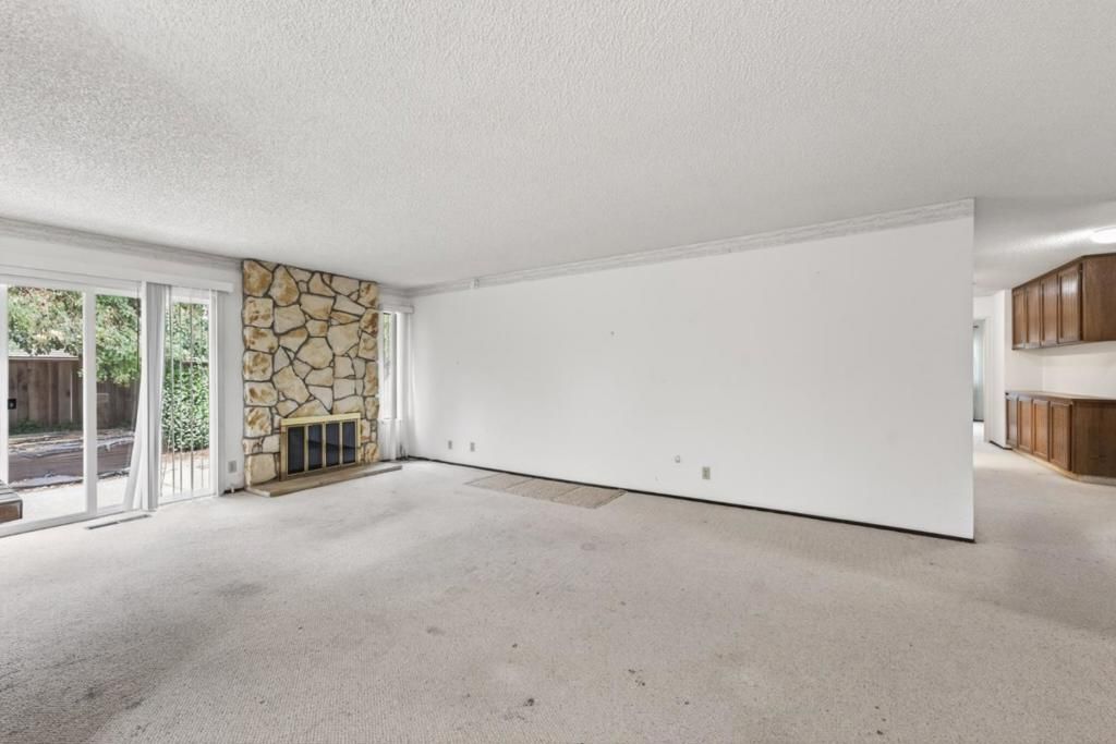 Image 20 of property listing at 20683 Greenleaf Drive, Cupertino, CA 95014