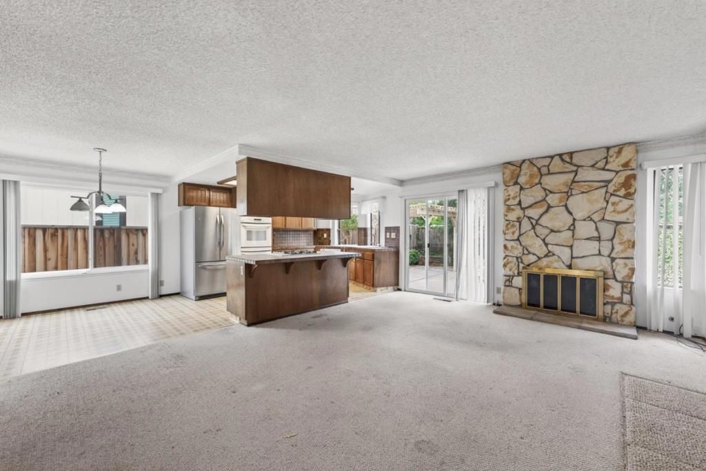 Image 21 of property listing at 20683 Greenleaf Drive, Cupertino, CA 95014