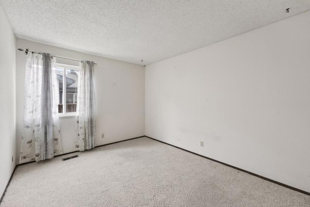Image 27 of property listing at 20683 Greenleaf Drive, Cupertino, CA 95014