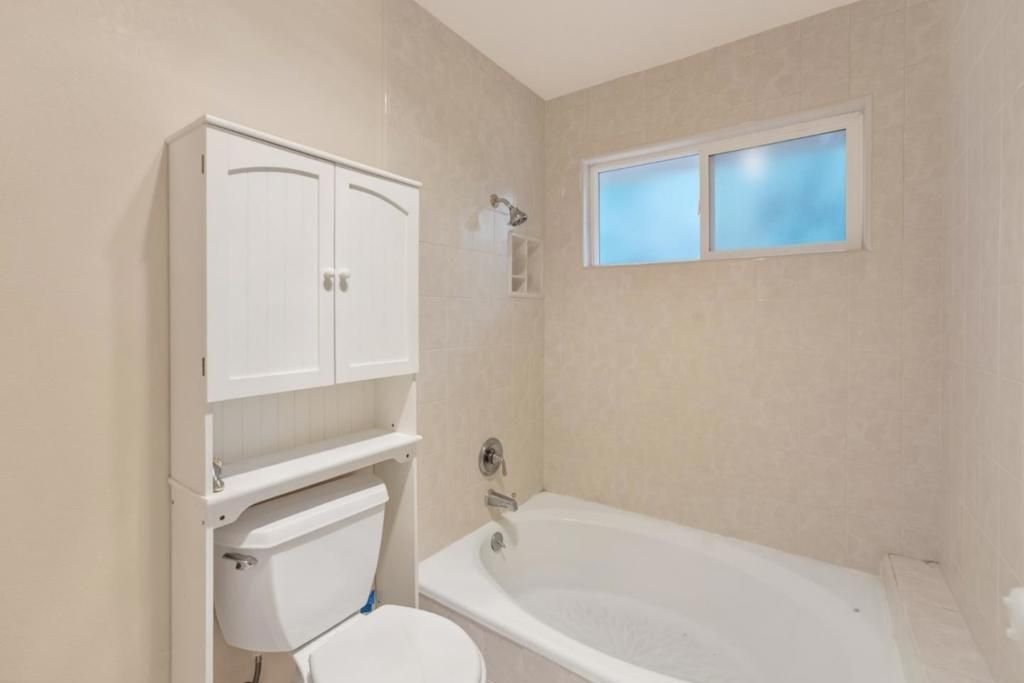 Image 34 of property listing at 20683 Greenleaf Drive, Cupertino, CA 95014