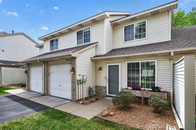7886 Forest Boulevard E, Woodbury, MN 55125