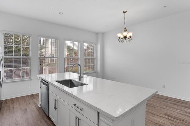 160 SUN PALM LANE, Altamonte Springs, FL 32701