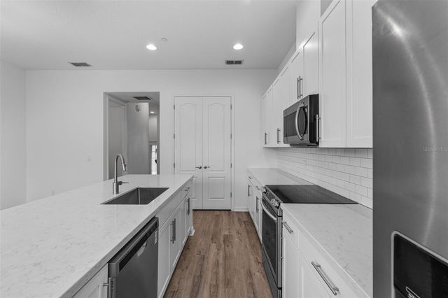 160 SUN PALM LANE, Altamonte Springs, FL 32701