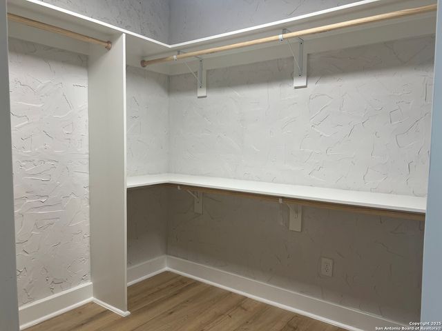 2055 W Magnolia Ave, San Antonio, TX 78201