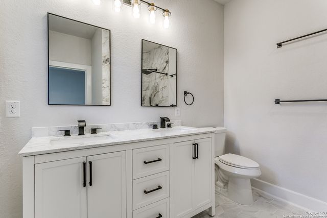 2055 W Magnolia Ave, San Antonio, TX 78201