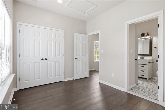 121 DANBURY ST SW, Washington, DC 20032