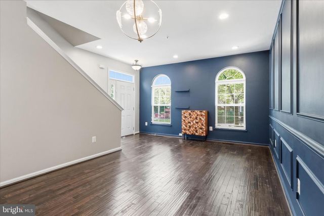 121 DANBURY ST SW, Washington, DC 20032