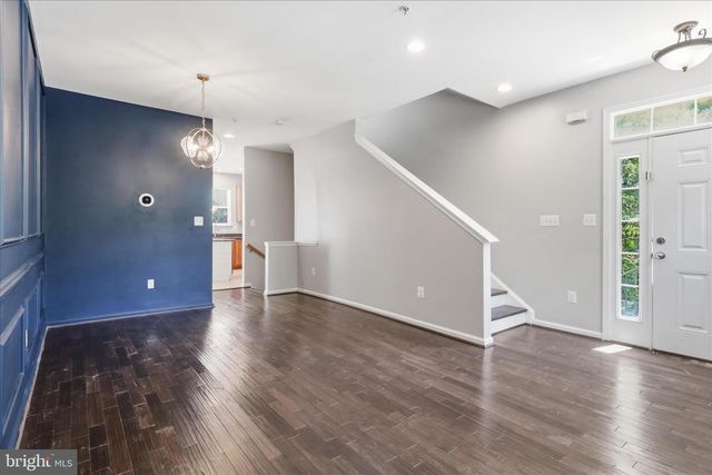 121 DANBURY ST SW, Washington, DC 20032