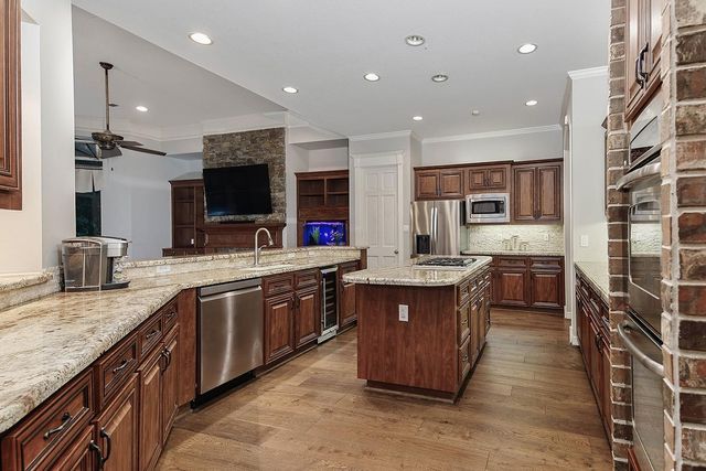 23 Hillock Woods, The Woodlands, TX 77380