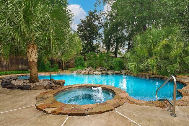 23 Hillock Woods, The Woodlands, TX 77380