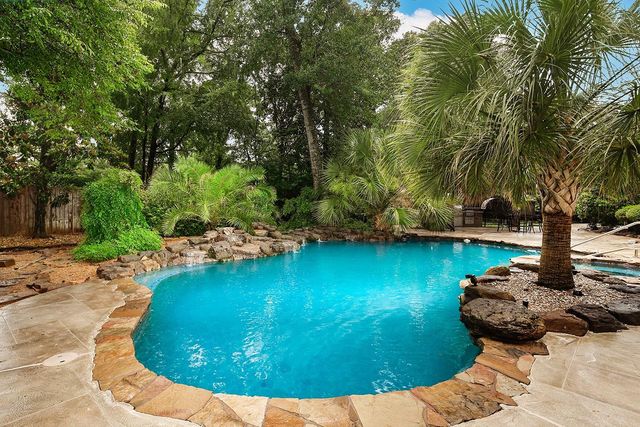 23 Hillock Woods, The Woodlands, TX 77380