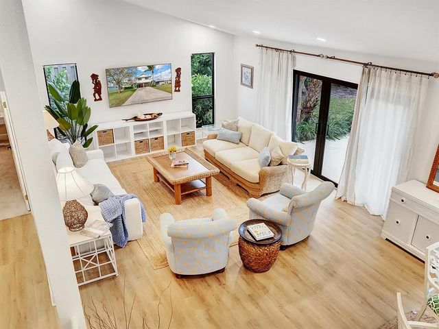 1113 RAINWOOD Circle W, Palm Beach Gardens, FL 33410