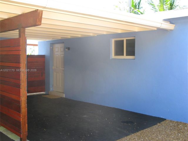13767 Oleander Ave E, Juno Beach, FL 33408