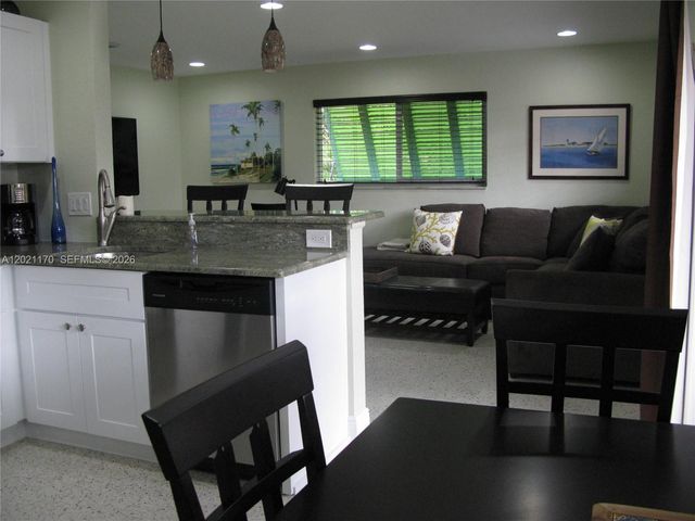 13767 Oleander Ave E, Juno Beach, FL 33408