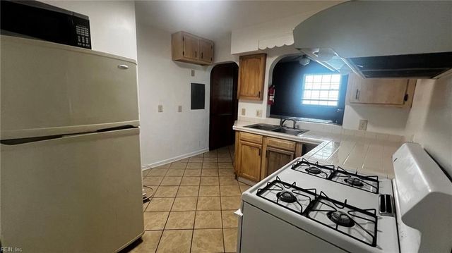3607 Bart ST, Portsmouth, VA 23707