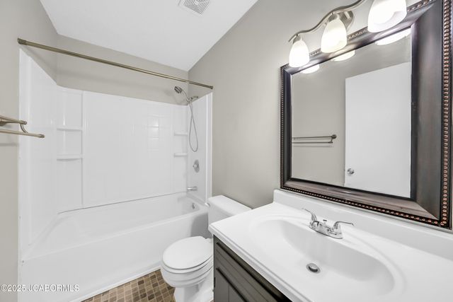 5305 BAGNALL DRIVE, Jefferson City, MO 65109