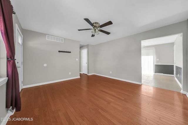 5305 BAGNALL DRIVE, Jefferson City, MO 65109