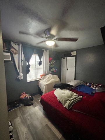 921 Atlantic Dr, Modesto, CA 95358