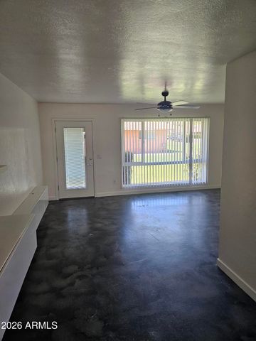 1516 E ROVEY Avenue 5A, Phoenix, AZ 85014