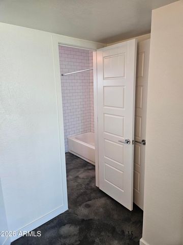 1516 E ROVEY Avenue 5A, Phoenix, AZ 85014