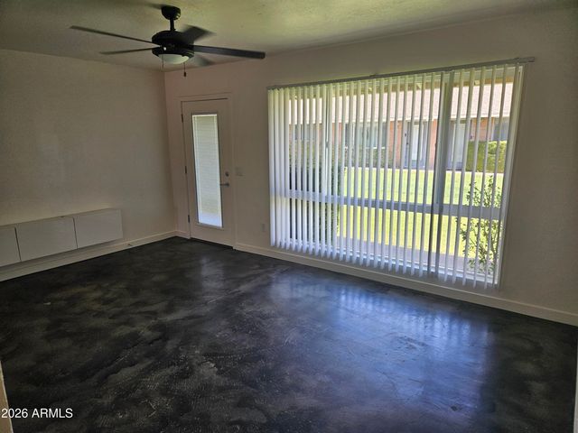 1516 E ROVEY Avenue 5A, Phoenix, AZ 85014