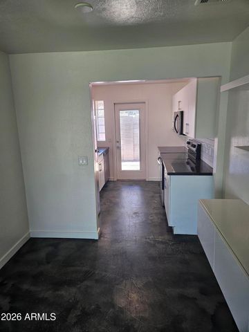 1516 E ROVEY Avenue 5A, Phoenix, AZ 85014