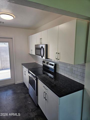 1516 E ROVEY Avenue 5A, Phoenix, AZ 85014