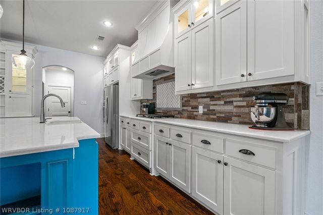 9208 Shirecrest Drive, Fort Smith, AR 72916