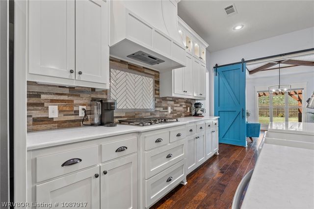 9208 Shirecrest Drive, Fort Smith, AR 72916