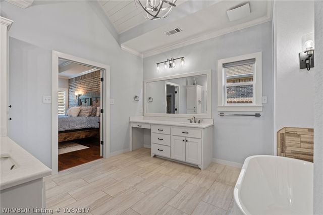 9208 Shirecrest Drive, Fort Smith, AR 72916