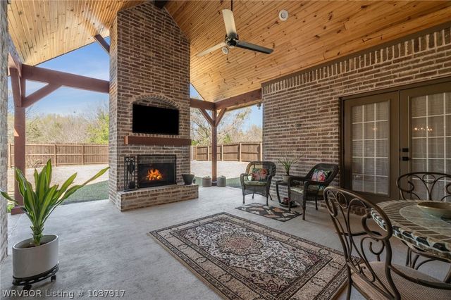 9208 Shirecrest Drive, Fort Smith, AR 72916