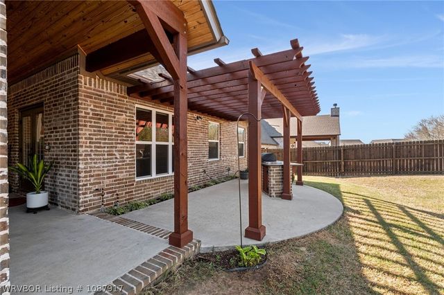 9208 Shirecrest Drive, Fort Smith, AR 72916